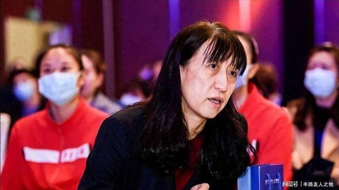 郑钦文称被陶森逆转是因高温无法专注,回应战资格赛表示不丢人