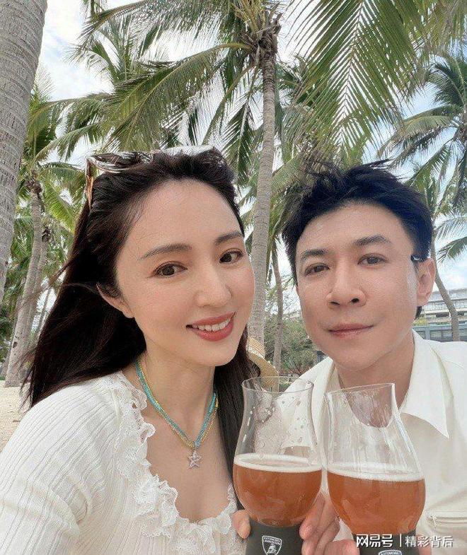 温网魔咒，西尼亚科娃三杀郑钦文，赢球就出局