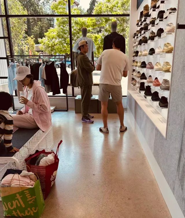 蓝色生死恋文根英39岁官宣结婚，嫁交往多年男友