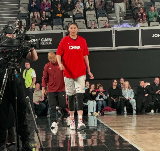 CBA最新消息！胡金秋确定留队，广东宏远签约明星前锋