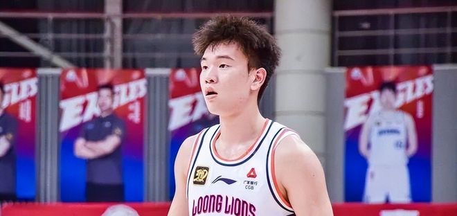 4400亿后，王兴兴的办公室只剩他一个人