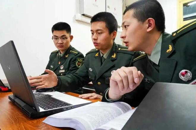 对话维他动力秦海龙:具身智能真正难题不是让机器人「学会」,而是跨本体「继承」