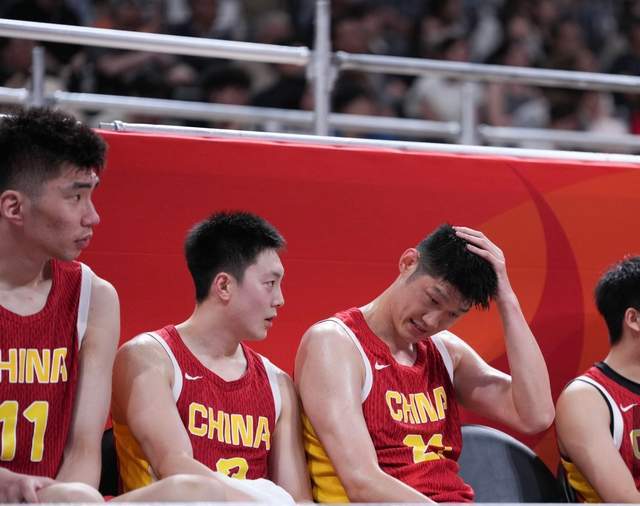CBA休赛季:山东男篮有意王岚嵚,杨鸣下一步计划敲定,郭艾伦确定被放弃,中国男篮最新排名出炉