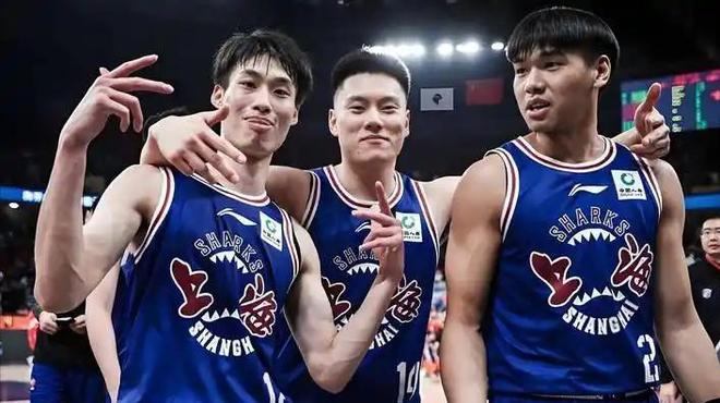 国王7号签瞄准控卫阿库夫
